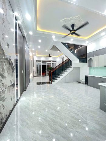 Bán nhà mặt tiền đường nguyễn đức thiệu  phường dĩ an - 6930572