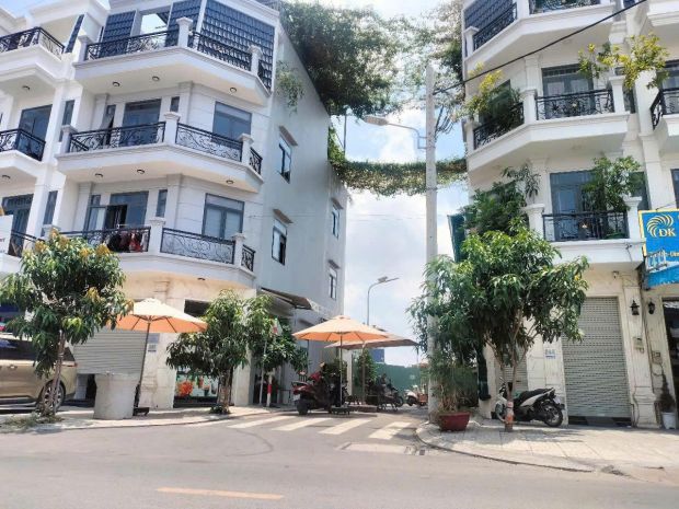 Bán nhà mặt phố giá rẻ - view đẹp - đầy đủ tiện nghi 6930744