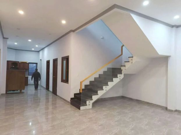 Nhà 2 tầng lô góc 2 mặt tiền kinh doanh  dũng sĩ thanh 6930815