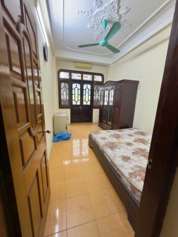 Cho thuê nhà riêng 4 tầng  ngõ ô tô tránh, hồng hà  ba 6931127