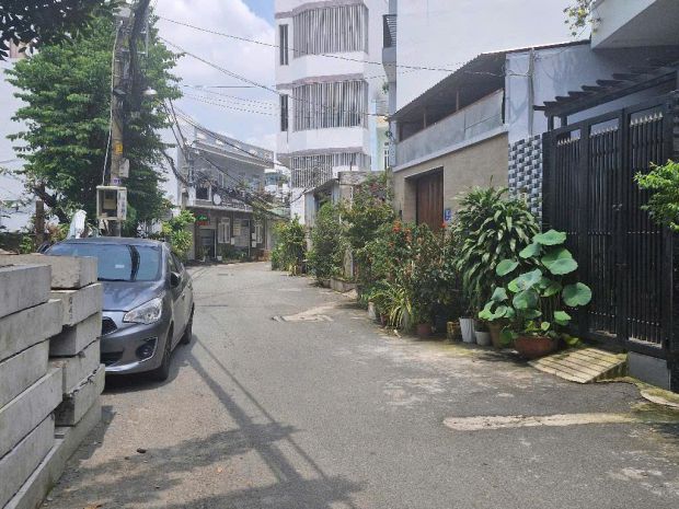 Nhà đẹp hiếm có - lô góc 3 mặt tiền xe tải tránh  nhà đẹp 6931350