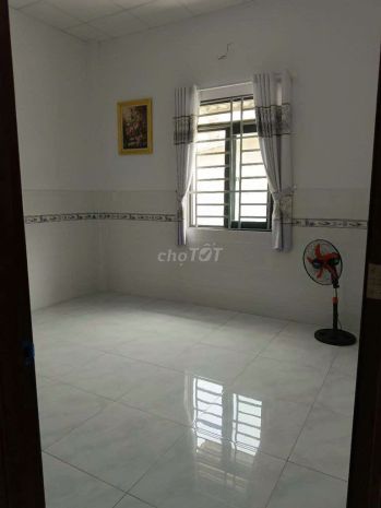 Vị trí đẹp  giá tốt   chính chủ bán nhà đường đt. 826c, 6931878