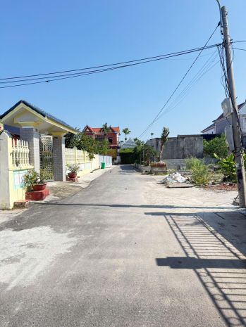 Lô góc 3 mặt thoáng  đường nhựa 8m trục chính thôn đoàn xá 6931971