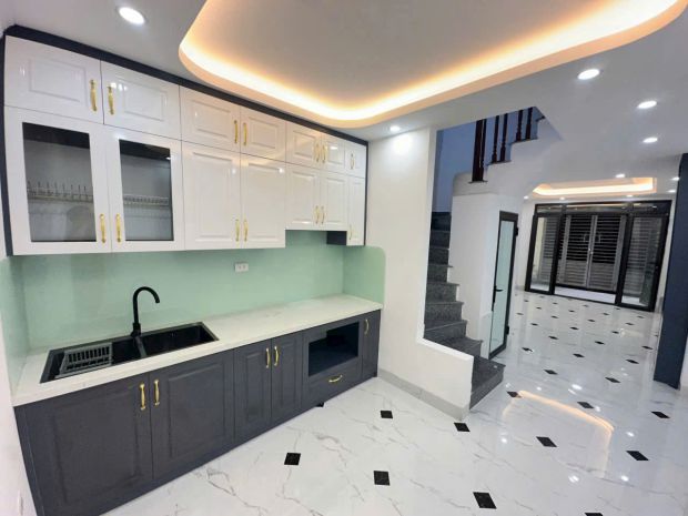 Ngay sát ủy bạn nhân dân phường - ra chợ giáp nhị hoàng mai 6932075