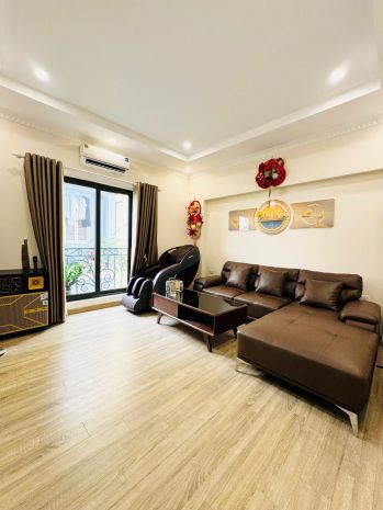 Bán nhà  53m bồ đề, long biên , 6t thang máy giá 16,5 6932398