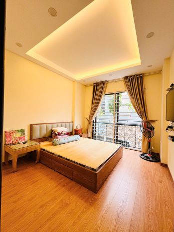 Bán nhà  53m bồ đề, long biên , 6t thang máy giá 16,5 6932400