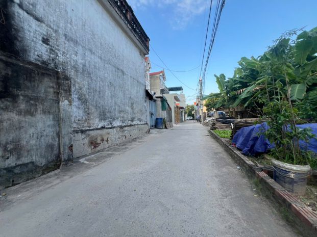 Cc em cần bán lô đất 43m hiệp thận tâm hiệp ngay cầu phùng. 6933948