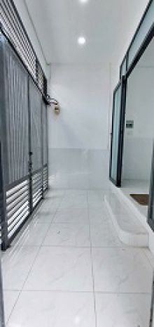 Cho thuê nhà nguyên căn  hẻm xe hơi đường tam bình 6940204
