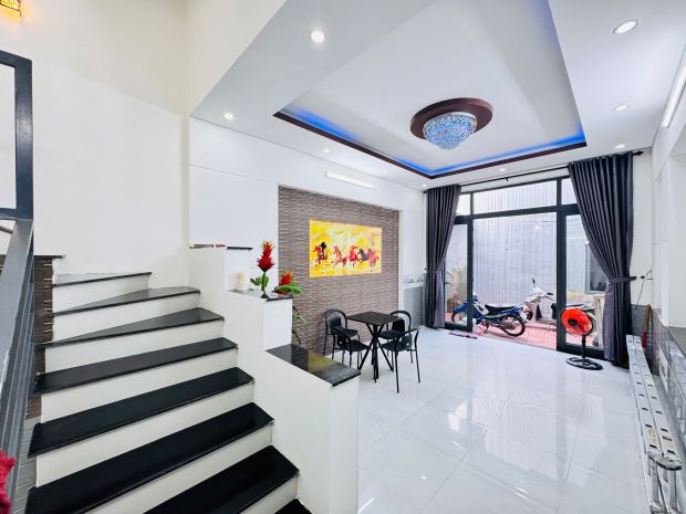 Bán nhà 3 tầng đẹp, 3 pn  kiệt 500 tôn đản, đà nẵng  chỉ 6942323