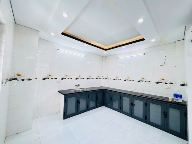 Bán nhà 3 tầng đẹp, 3 pn  kiệt 500 tôn đản, đà nẵng  chỉ 6942324