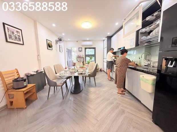 Bán nhà trung tâm hà nội 5 tầng 3 ngủ giá chỉ 15 tỷ 6942582