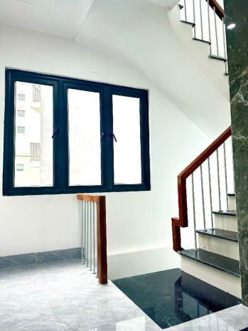 Cho thuê nhà mới, căn góc, kim liên trung tự, 109m2x 5t 6943107