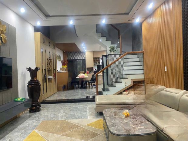 Bán nhà 3 tầng đường phùng chí kiên - sát kinh dương 6943883