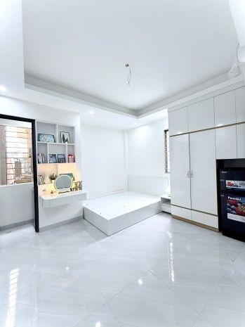 Cho con ra ở riêng - cần bán gấp tòa ccmn ngõ 254 minh khai. 6943983
