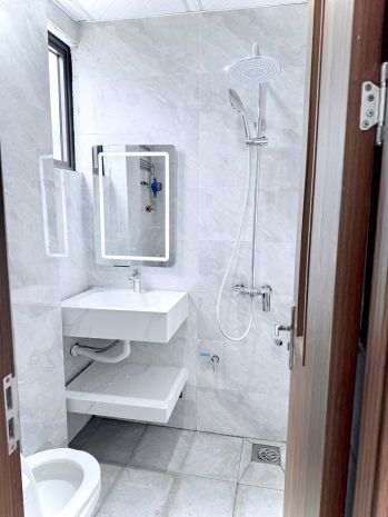Cho con ra ở riêng - cần bán gấp tòa ccmn ngõ 254 minh khai. 6943986