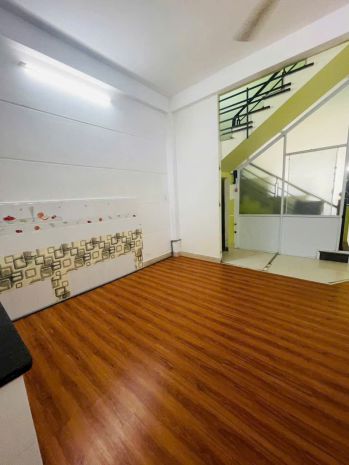 Bán nhà mặt tiền hẻm oto 5x18 nhà bè  lê văn lương, gần 6944009