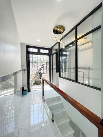 Nhà mới lệch tầng full nội thất bán âu dương lân p3q8 6944204