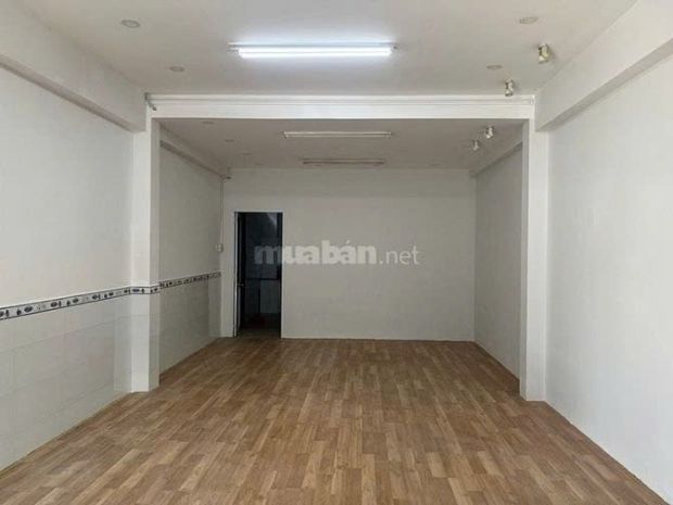 Cho thuê nhà mặt tiền đường đồng khởi trung tâm tp. bến 6944256