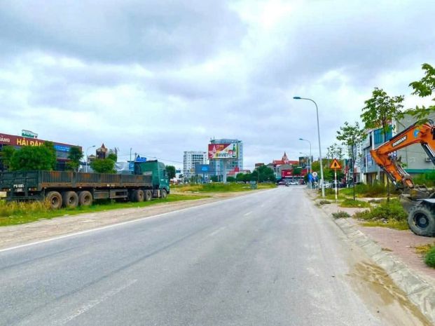 Bán 555m2 đất kinh doanh mặt đường 72m - quán bàu - tp vinh 6944811