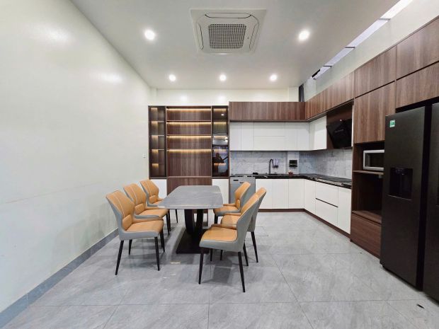 Gấp!bán nhà hàm nghi hàng xóm vinhomes hàm nghi,oto 6945445