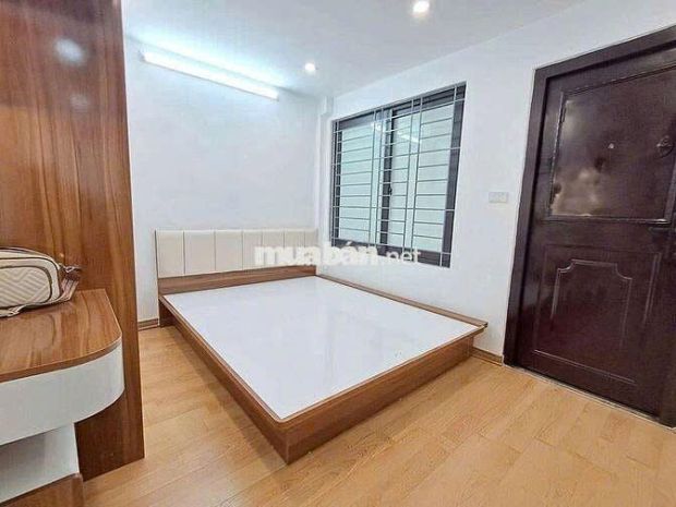 Cho thuê căn hộ khép kín 3 ngủ,2 wc tập thể bách khoa,nhà 6946545