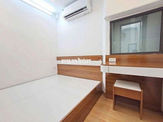 Cho thuê căn hộ khép kín 3 ngủ,2 wc tập thể bách khoa,nhà 6946546