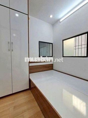 Cho thuê căn hộ khép kín 3 ngủ,2 wc tập thể bách khoa,nhà 6946547