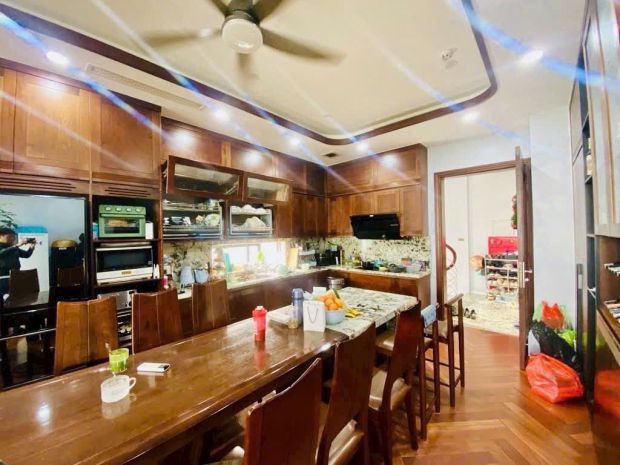 Siêu phẩm vip  đẹp nhất mặt phố hồng tiến  lô góc 6946680