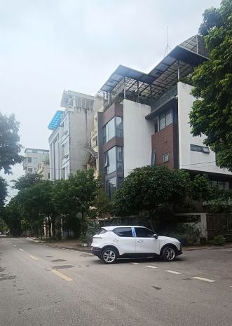 Hiếm - đất đg đức diễn 144m2 - mt8m, vỉa hè container 6947212