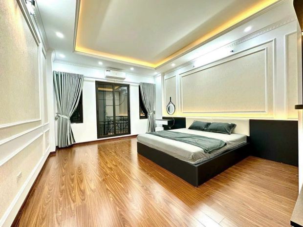 Yên hòa dt 40m x5 tầng 10,2 tỷ,ngõ rộng,gần phố,nhà 6947806