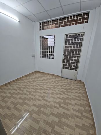 Sát mặt tiền xe hơi himlam q7 tân hưng 
ngang 3 dài 7 có 3 6947867