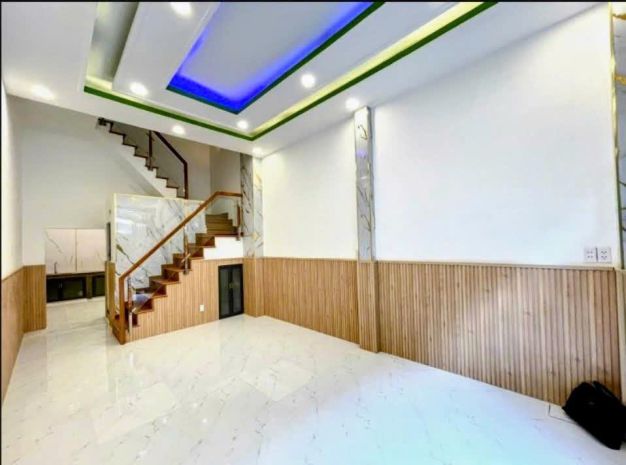 Bán nhà đẹp lung linh đường phạm thế hiển p4,q8 - giá chỉ 6947897