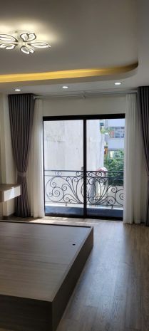 Bán nhà mặt ngõ nguyễn sơn, gần nguyễn văn cừ  nhà mới 5 6948832