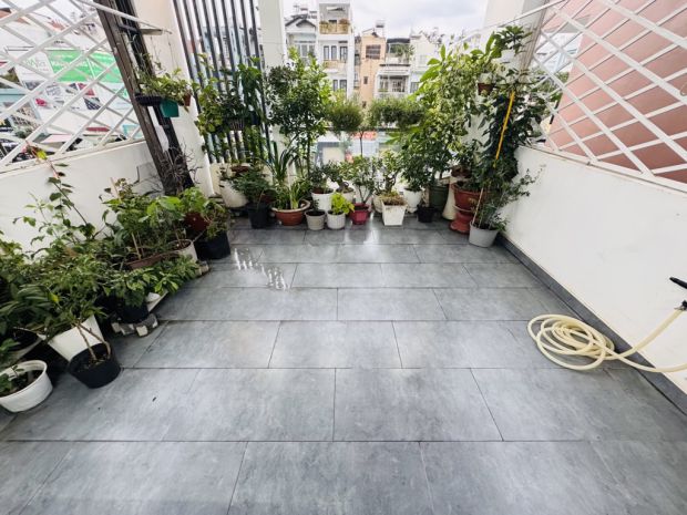 Bánnhà mt dương quảng hàm 60m, 3tầng btct, đường26m có vỉa 6949692