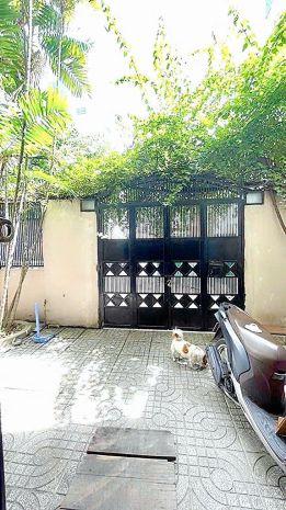 Bán biệt thư 2 mặt tiền hxh đ.trần quang diệu, quận 3 - 6949896