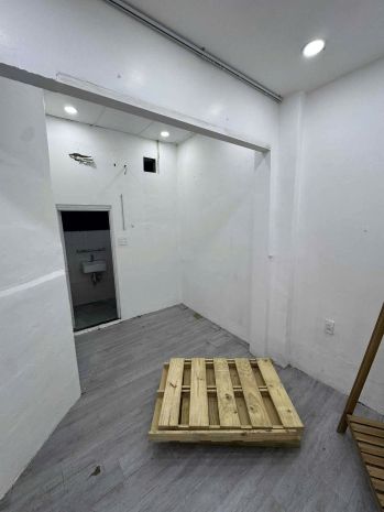 Cho thuê riêng tầng trệt hoặc cho thuê nguyên căn mt trần 6950018