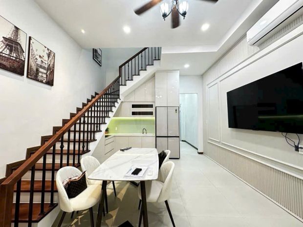 Bán nhà phan đình phùng, p. cầu kiệu 4.4x14m, 2 tấm, 3pn, 6950138