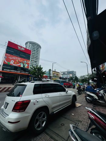 Bán nhà mặt tiền đường huỳnh tấn phát quận 7, 4 lầu
110m2 6951167