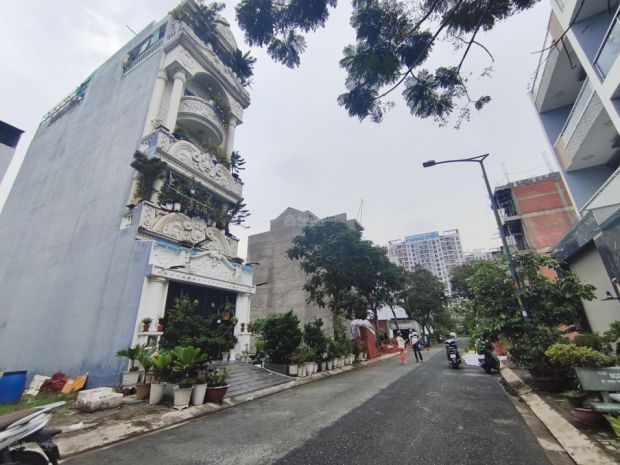 Bán nhà kdc conic - 4 tầng 8 phòng master - shr hoàn công 6951200