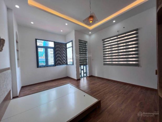 Bán nhà đẹp mặt tiền bùi minh trực  p.5, q.8  gần chợ 6951234