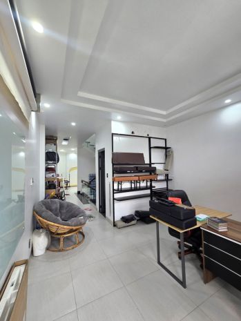 Bán nhà thủ đức, linh đông, đường số 8, 4x15m, 4 tầng, 4pn, 6951900