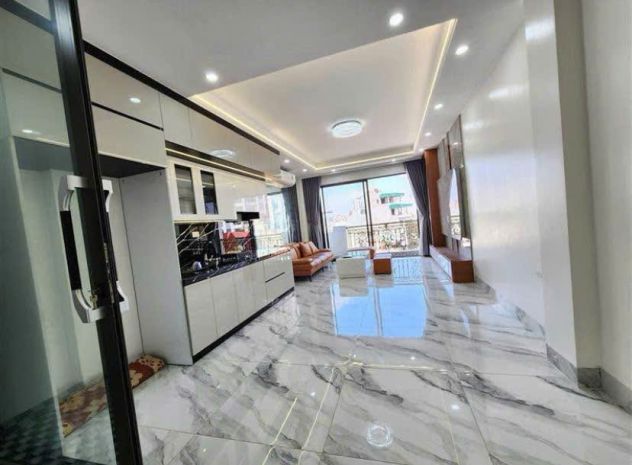 Nhà riêng 6 tầng thang máy_ sát cv hoà bình ngoại giao 6952628