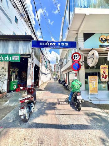 50. cho thuê nhà 2 phòng ngủ mới, riêng lẽ trung tâm ninh 6952750