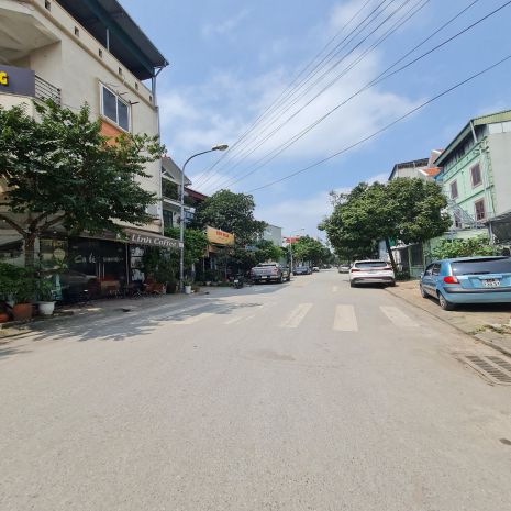 Nhà đẹp đông dư  vị trí vàng, giá hợp lý. lh ! 6953132