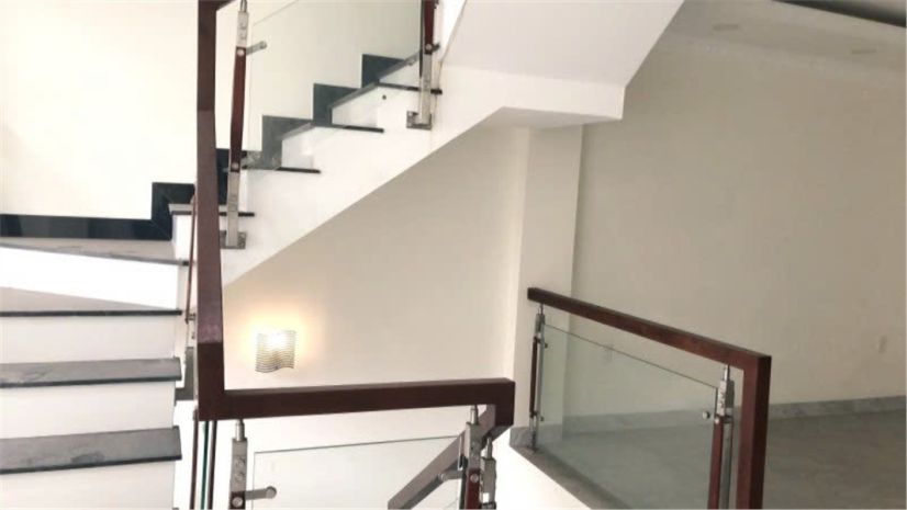 Đối diện vạn phúc city  nhà 3 tầng 1 tum  ô tô vào tận 6954420