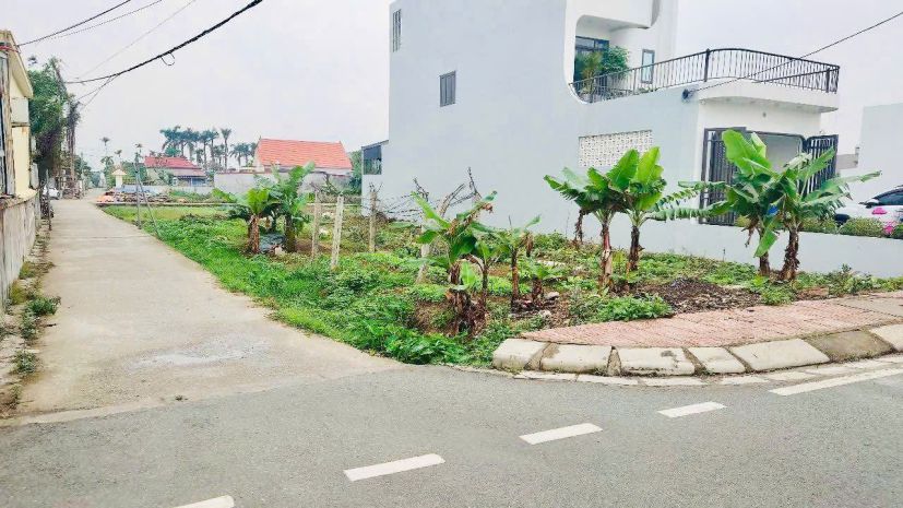 Lô góc đường 21m trục chính thanh sơn  giá đầu tư chỉ 3,6x 6954645