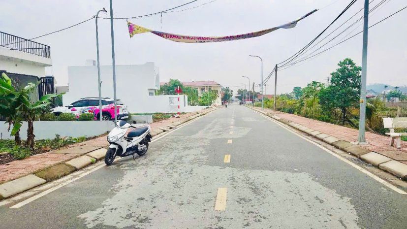 Lô góc đường 21m trục chính thanh sơn  giá đầu tư chỉ 3,6x 6954646