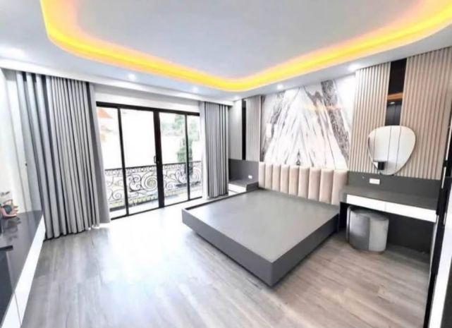 Phân lô ô tô tránh  nhà đẹp long biên  42m  6 tầng thang 6954722