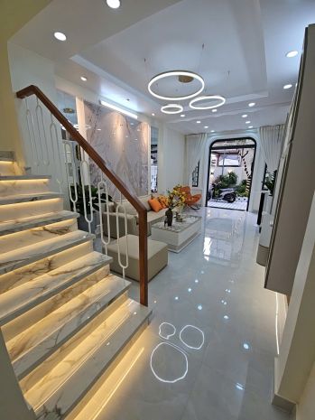 Cạnh phú mỹ hưng q7 
ngang 3.8 dài 17 -2t nhà mới có 5 tê 6955074