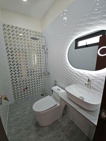 Cạnh phú mỹ hưng q7 
ngang 3.8 dài 17 -2t nhà mới có 5 tê 6955075